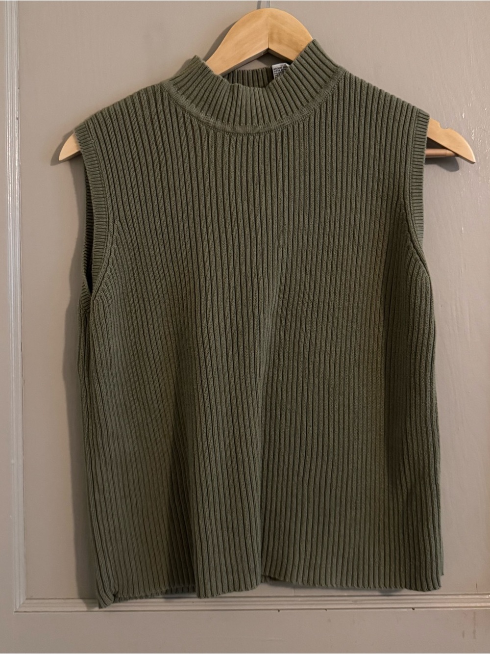 Vintage Sleeveless Ribbed Mock Neck Sweater - Olive Green